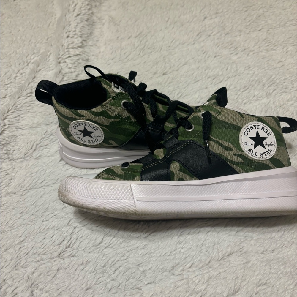 Kids size 3 camo, high top converses